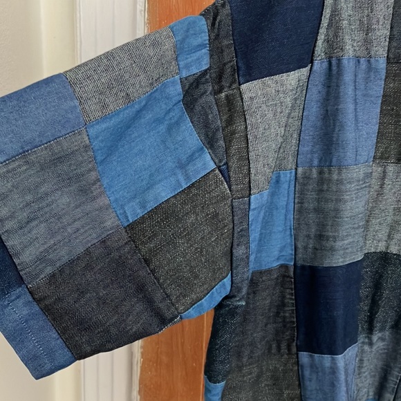 Denim patchwork oversized top by Mary Meyer. So good for Spring! Size M - Picture 4 of 4